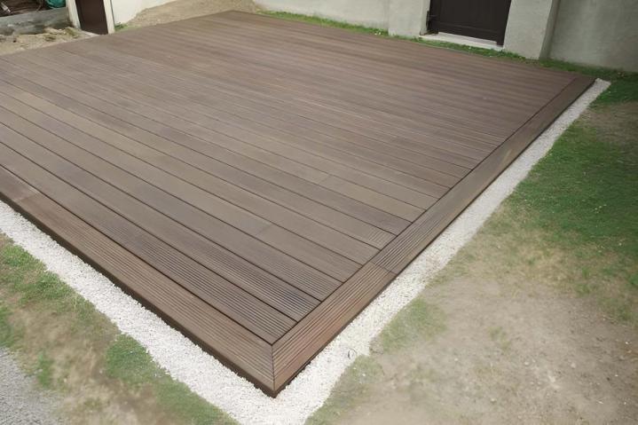 Terrasse boisée Manche