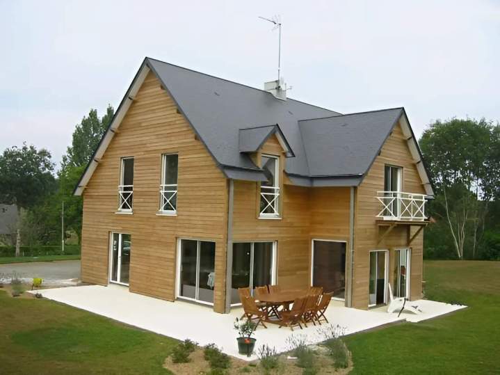 Mise en place du maison en bois Manche