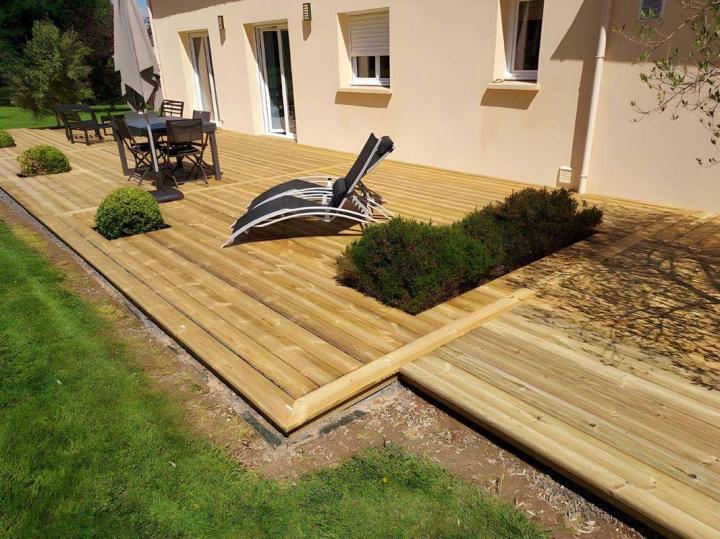 Construction de deck en bois Manche